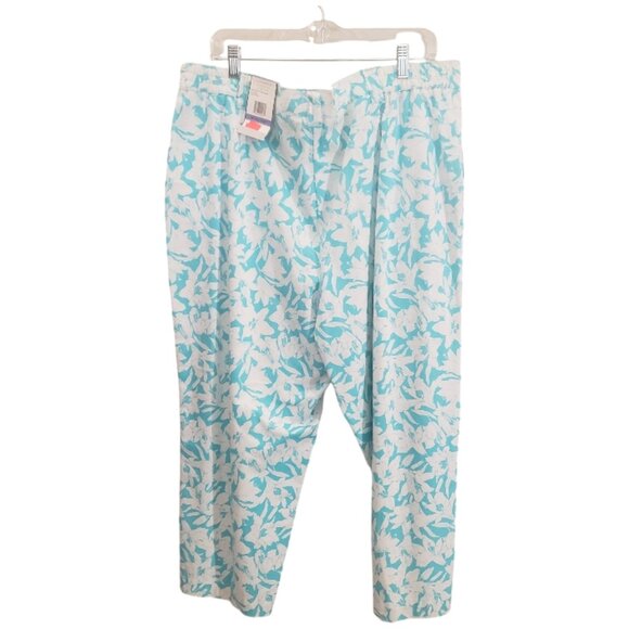 CT1853 Sag Harbor NWT Turquoise & White Floral Capri 18 - Picture 3 of 3